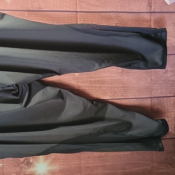 Pro Player Black Crop Work out Leggings with mesh size 3xl - Picture 8 of 11